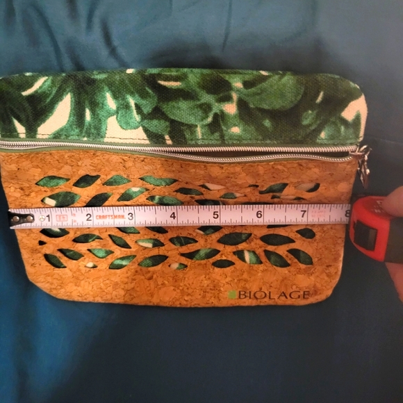 Accessory/Cosmetic Holder - Picture 1 of 4